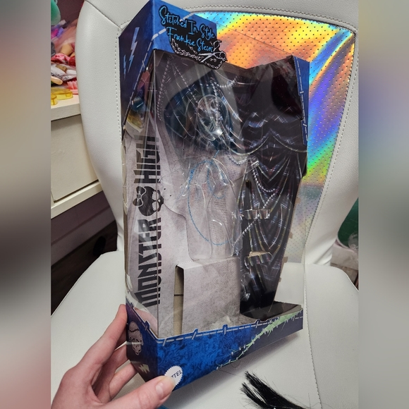 Stitched In Style Frankie Stein Doll - Picture 4 of 6